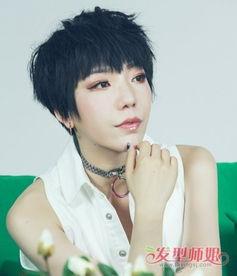吴莫愁近期短发照片,吴莫愁演绎时尚转型